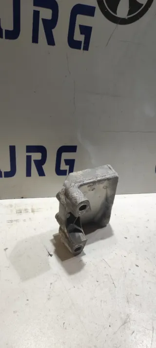 1157 SOPORTE MOTOR BMW 530D