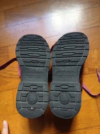 Zapatos charol Pablosky niña. Talla 35.No envío