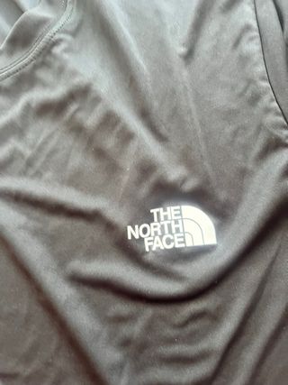 Camiseta The North Face Negra Talla S