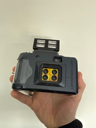 Cámara Lomography Action Sampler