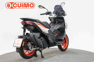 APRILIA SR 125