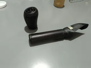 Pomo Freno y 2 pomos cambio originales.