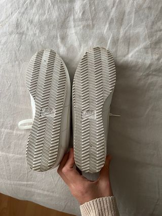 Zapatillas Nike Cortez Piel Blancas 26cm