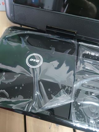 Nevir DVD portátil de 9" NVR-2781DVD-PCU