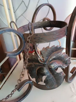 Botellero vintage hierro hojas parra