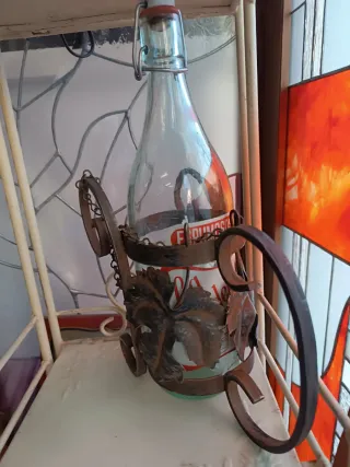 Botellero vintage hierro hojas parra