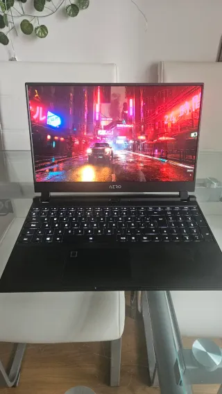 Gigabyte AERO 15 OLED Portátil Diseño Gráfico 3060