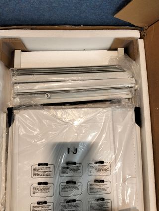 Cómoda 8 Cajones Tela, MDF y Acero Blanco SONGMICS LGS124WH01