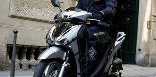 Tucano Urbano Cubrepiernas para Scooter Termoscud®