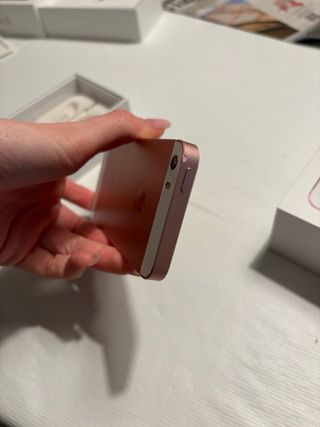 iPhone SE Rose Gold – 32 GB – Muy buen estado