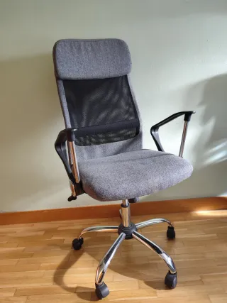 Silla de estudio regulable gris