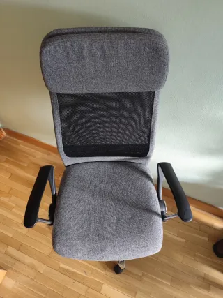 Silla de estudio regulable gris