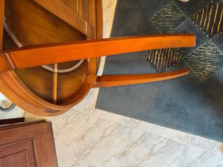 Mesa de comedor de madera