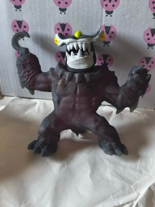 Figura héroes of Goo jit zu