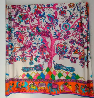 Pañuelo de seda con estampado floral