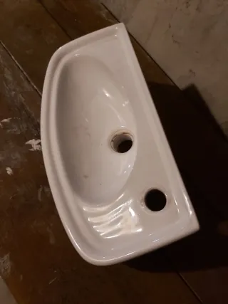 Lavabo pequeño blanco