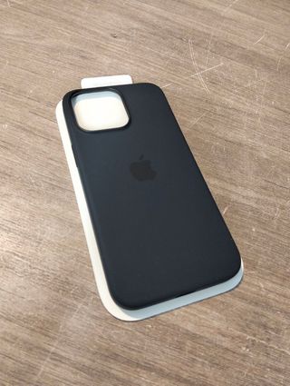 Funda Silicona MagSafe iPhone 15 Pro Max - Negro.