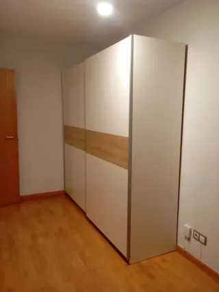 Armario 2 puertas correderas reversibles