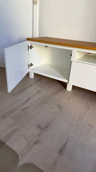 Mueble TV Ikea Blanco y Madera