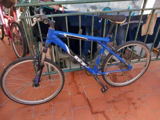 Bicicleta GT Avalanche 3.0 Azul