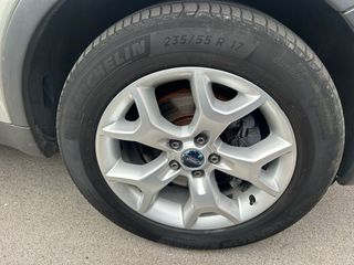 Ford Kuga 2010 pegatina  B itv recien pasada