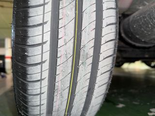 4 Llantas de chapa con Neumáticos Nuevos