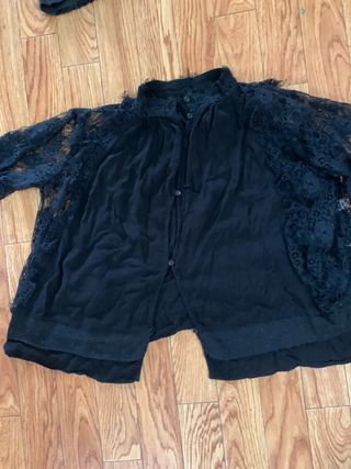 Blusas negras Mango y Zara Artículos todo -5€