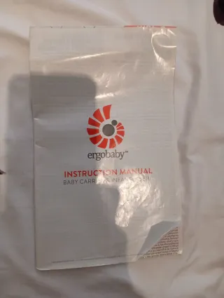 Mochila Ergobaby estrellas gris