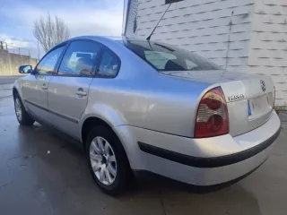 Volkswagen Passat 2003