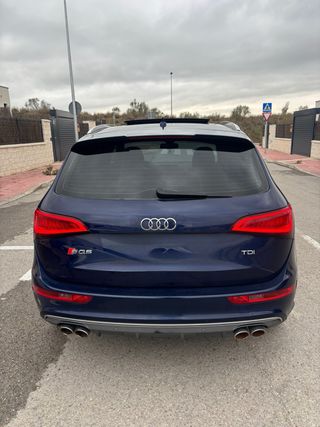 Audi SQ5 2015
