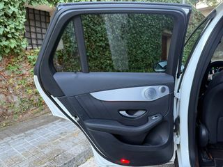 MERCEDES-BENZ Clase GLC 300 4MATIC con 258CV