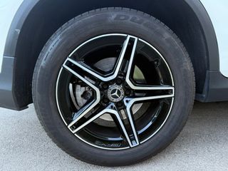 MERCEDES-BENZ Clase GLC 300 4MATIC con 258CV