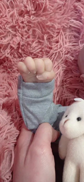 Muñeca Reborn con chupete y biberón