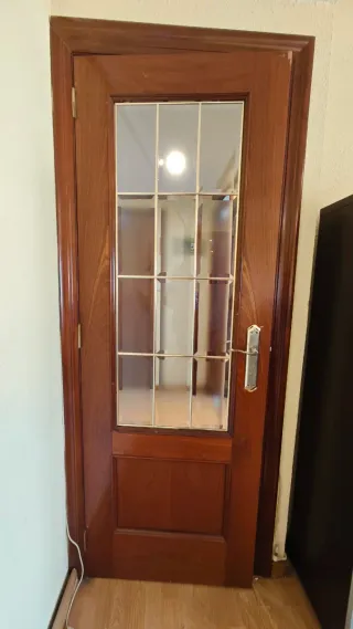 Puertas de madera con marcos