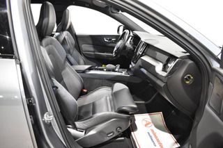 VOLVO XC60 R-DESIGN 2.0 T8 PLUG-IN HYBRID AWD 390 CV TWIN ENGINE GEARTRONIC