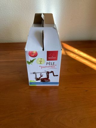 Pelador de Manzanas Rojo