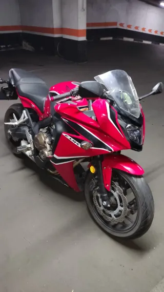Honda CBR 650F 2019 Roja - 24000km