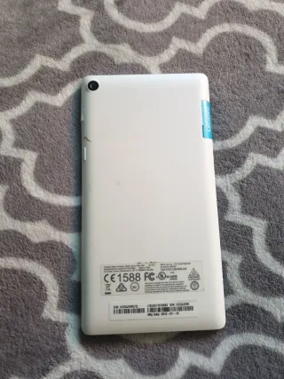 Lenovo TB3-730F para piezas