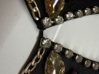 Gola Joia Couture com Cristais e Correntes Dourada