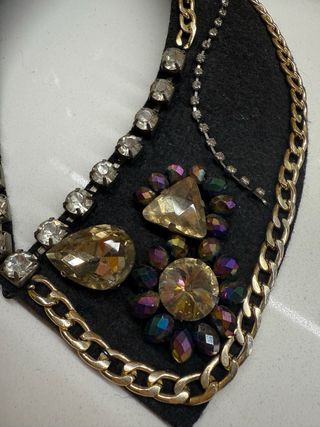 Gola Joia Couture com Cristais e Correntes Dourada