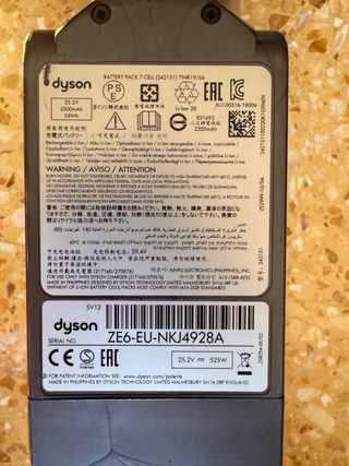 Aspiradora Dyson V10 Morada con Accesorios