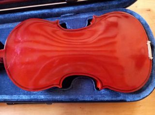 Violín 4/4 con funda y arco
