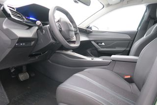 Peugeot 308 5P Allure Hybrid PHEV 180 e-EAT8