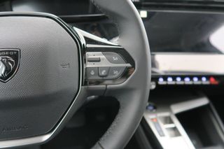 Peugeot 308 5P Allure Hybrid PHEV 180 e-EAT8