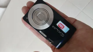 Cámara Casio Exilim Tube Azul