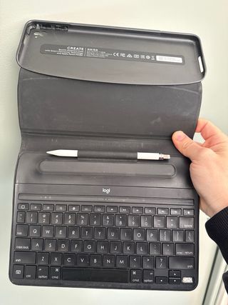 Funda Logitech CREATE iPad Pro 9.7 + Apple Pencil