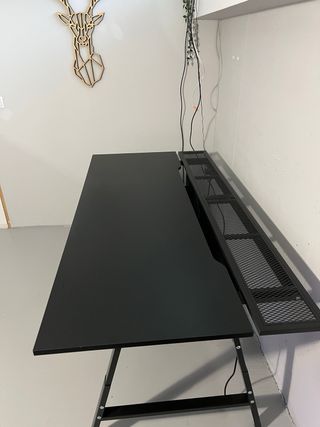 Escritorio de color negro IKEA - UTESPELARE
