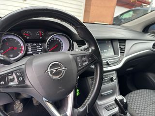 Opel  Astra 2016