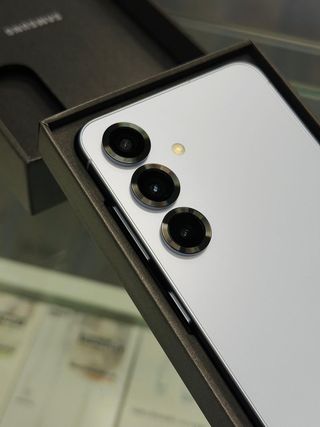 Samsung Galaxy S25 128GB NUOVO