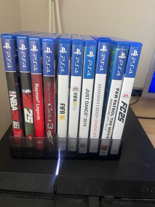 PS4 (Playstation 4) Negra + 2 Mandos y Juegos